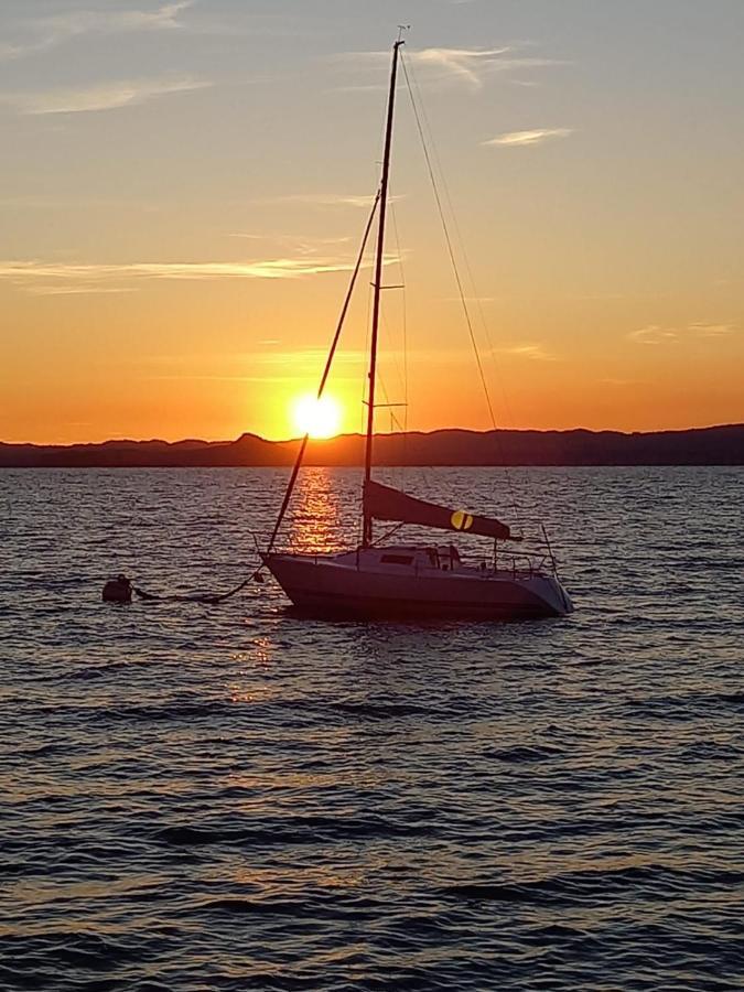 Il Nido Della Civetta Villa Sirmione Exteriör bild