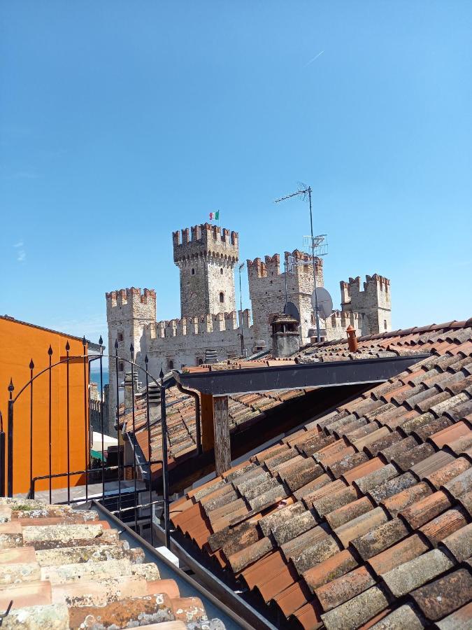 Il Nido Della Civetta Villa Sirmione Exteriör bild